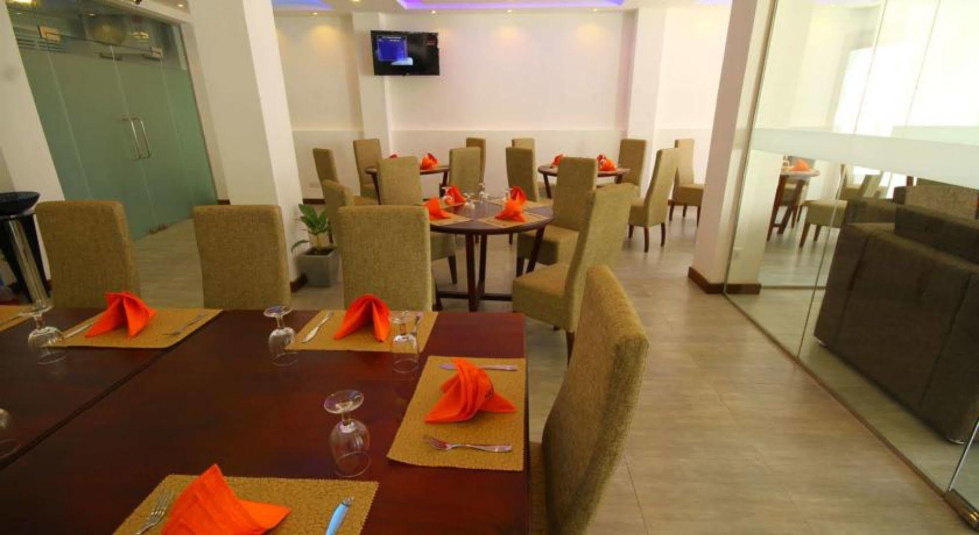 Saffron Hotel อูนาวาตูนา ภายนอก รูปภาพ